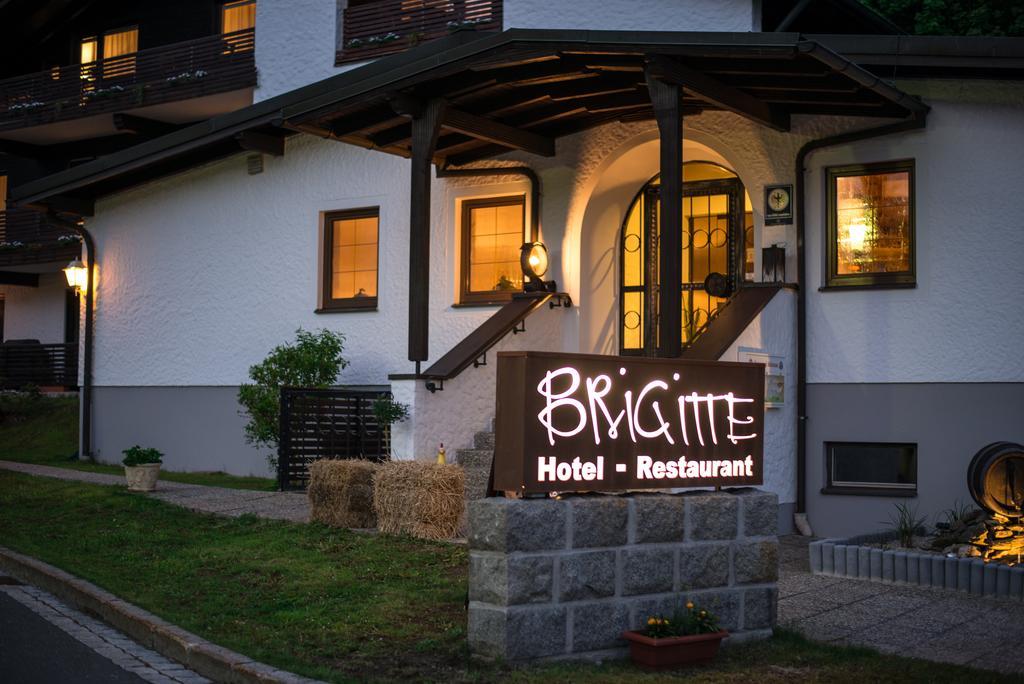 Hotel Restaurant Brigitte Warmensteinach Exterior photo